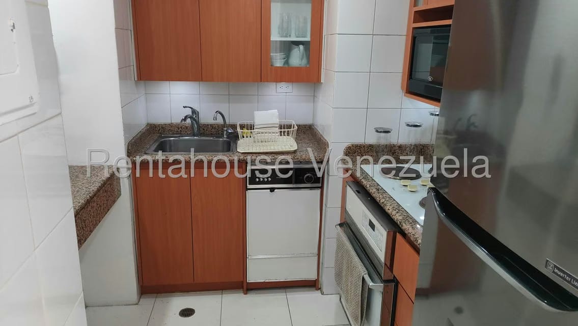 Apartamento (1 Nivel) en Alquiler en Altamira, Distrito Metropolitano - 14