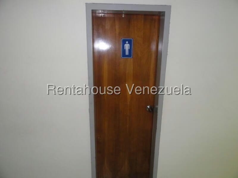 Comercial (Oficina) en Alquiler en Los Palos Grandes, Distrito Metropolitano - 26