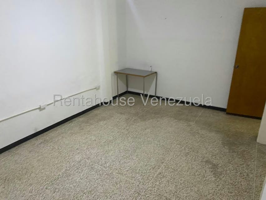 Comercial (Local Comercial) en Alquiler en La California Norte, Distrito Metropolitano - 2