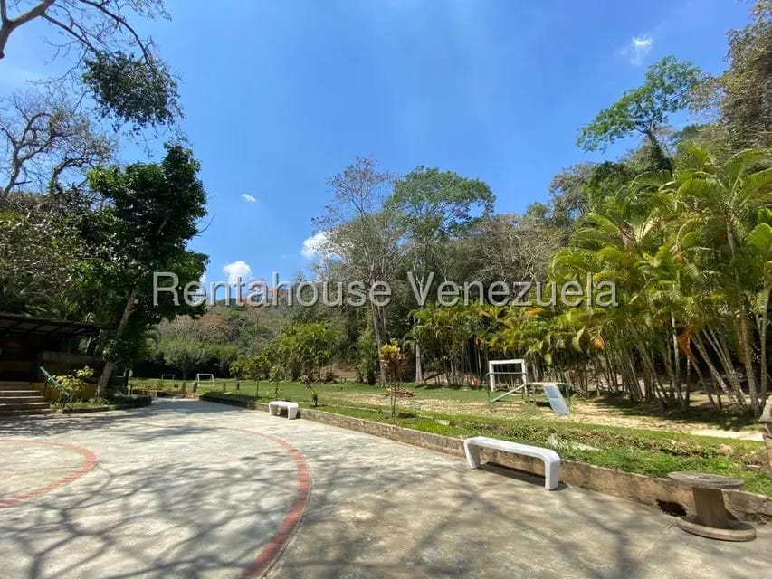 Terreno (Comercial) en Venta en El Hatillo, Distrito Metropolitano - 36