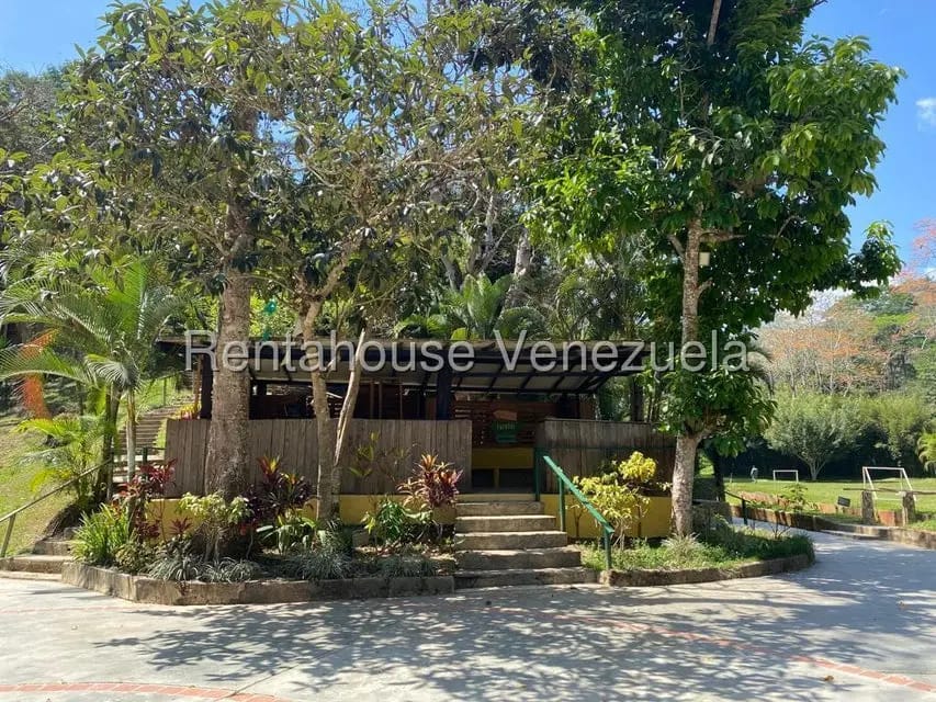 Terreno (Comercial) en Venta en El Hatillo, Distrito Metropolitano - 9