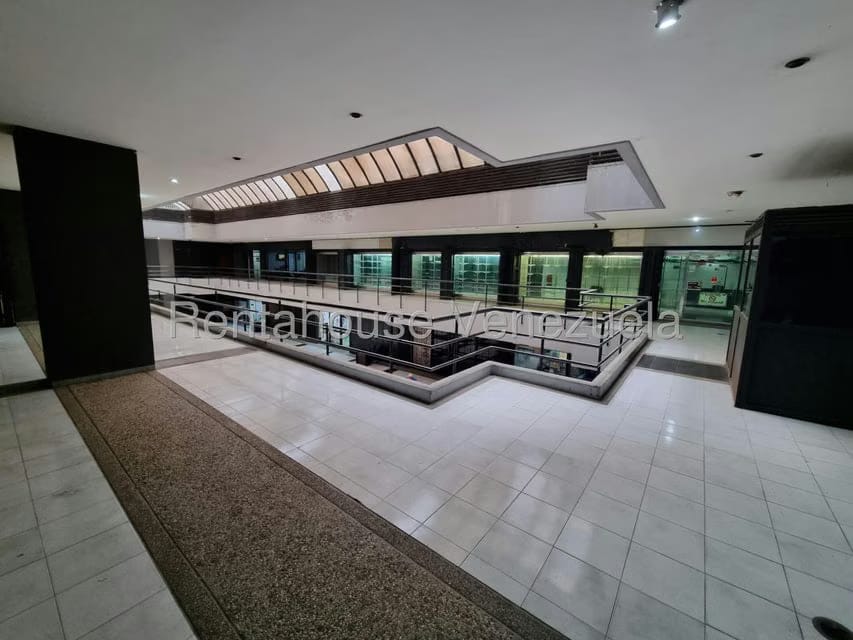 Comercial (Local Comercial) en Alquiler en Parroquia La Candelaria, Distrito Metropolitano