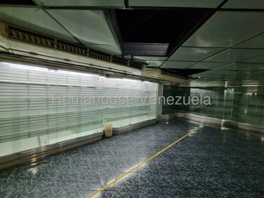 Comercial (Local Comercial) en Alquiler en Parroquia La Candelaria, Distrito Metropolitano - 24