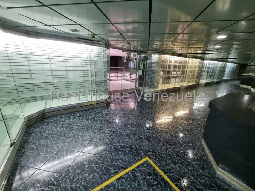 Comercial (Local Comercial) en Alquiler en Parroquia La Candelaria, Distrito Metropolitano - 26