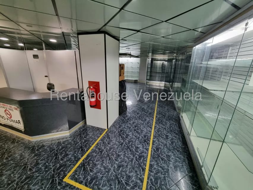 Comercial (Local Comercial) en Alquiler en Parroquia La Candelaria, Distrito Metropolitano - 6