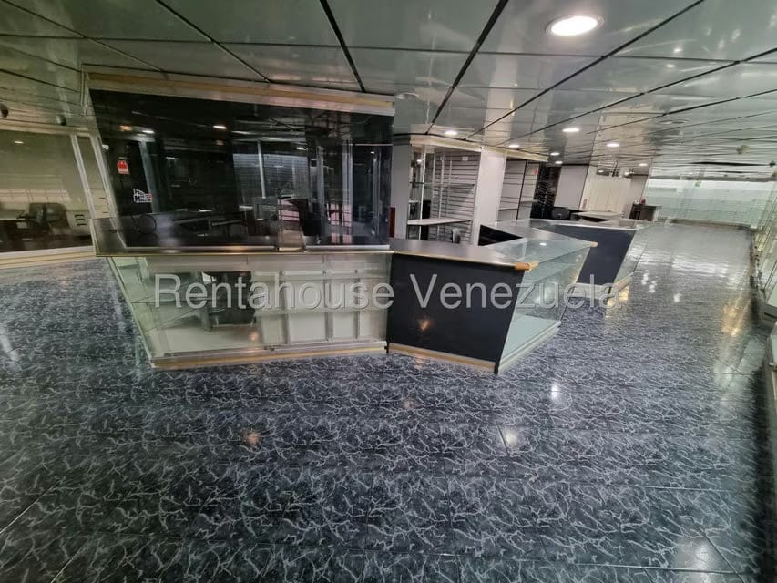 Comercial (Local Comercial) en Alquiler en Parroquia La Candelaria, Distrito Metropolitano - 9
