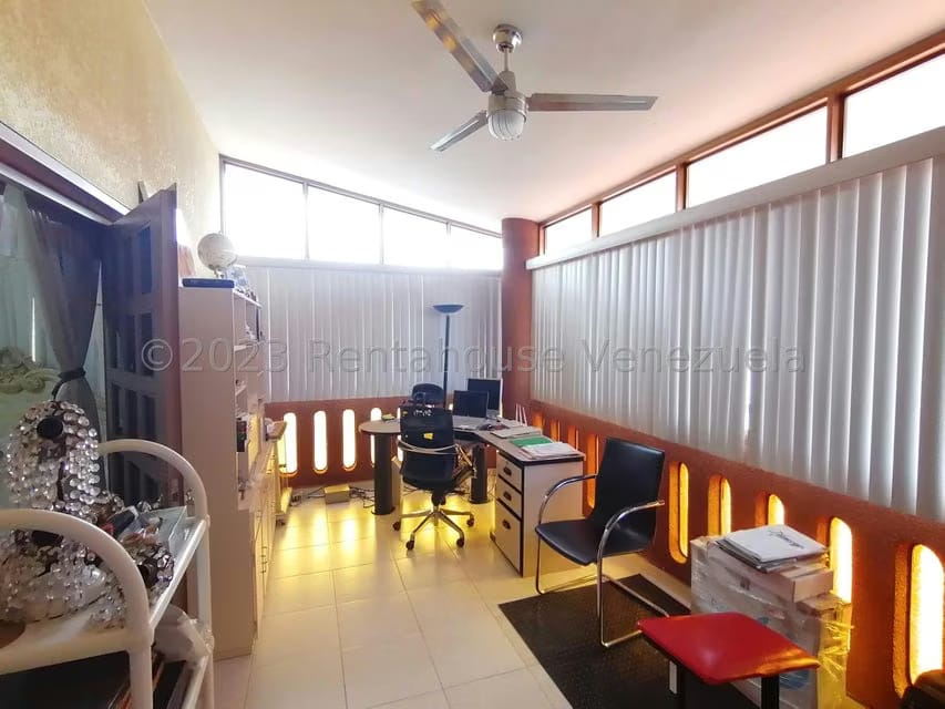 Casa (Multipes Niveles) en Venta en Zona Este, Lara - 22