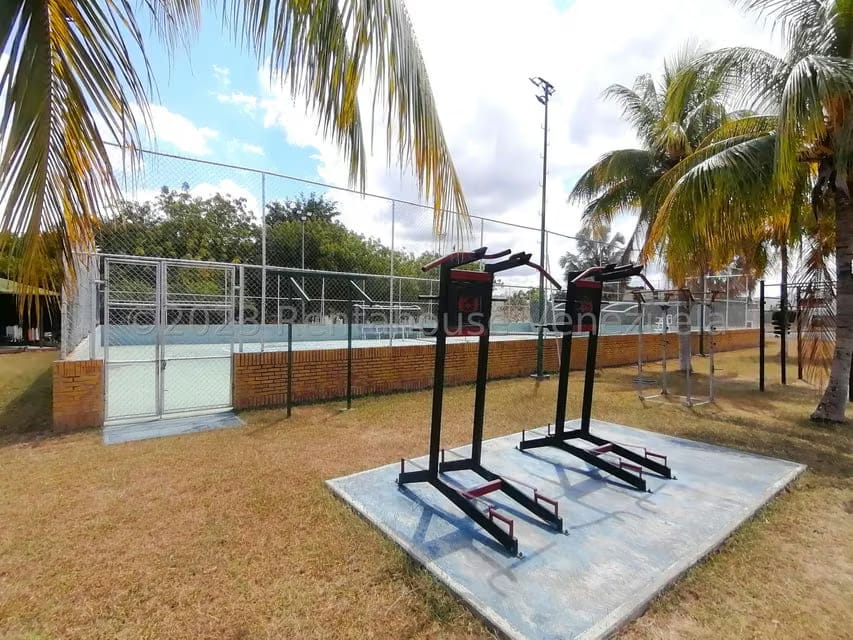 Casa (Multipes Niveles) en Venta en Zona Este, Lara - 39