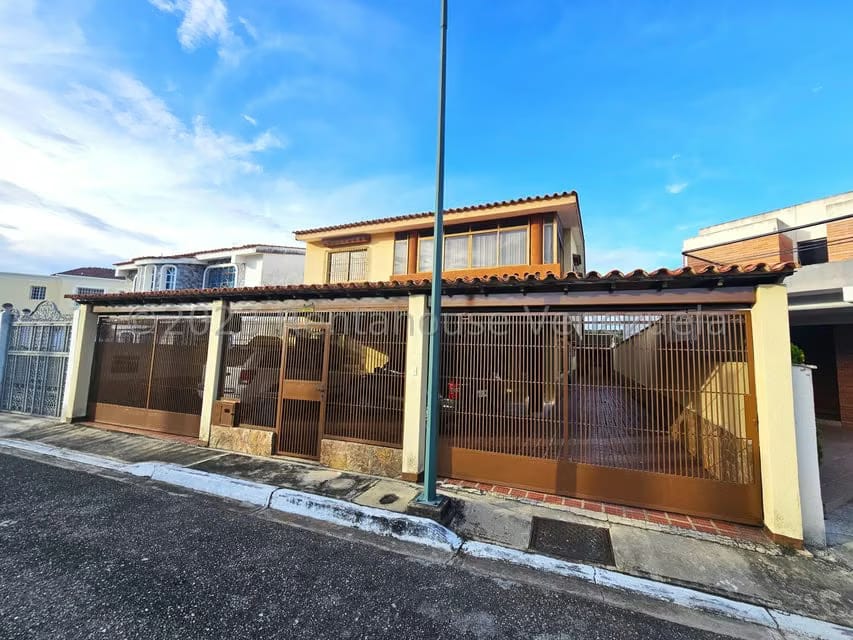 Casa (Multipes Niveles) en Venta en Zona Este, Lara - 43