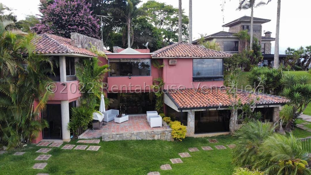Casa (Multipes Niveles) en Venta en La Lagunita Country Club, Distrito Metropolitano - 5