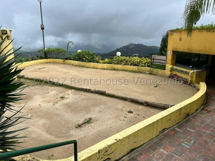Casa (Multipes Niveles) en Venta en La Lagunita Country Club, Distrito Metropolitano - 52