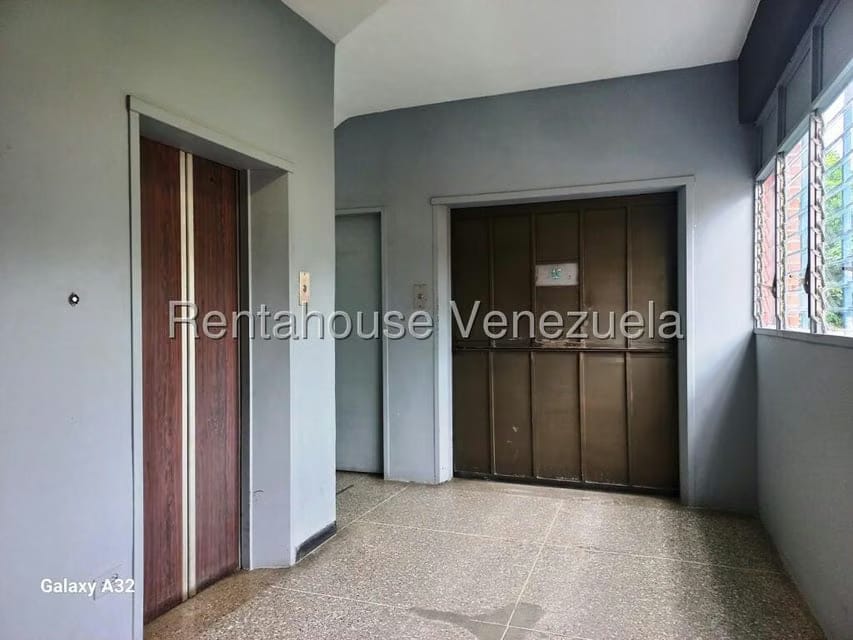 Comercial (Galpon - Deposito) en Alquiler en La Urbina, Distrito Metropolitano - 6