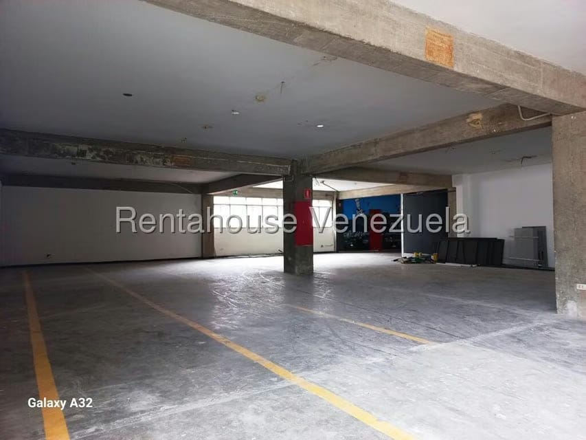 Comercial (Galpon - Deposito) en Alquiler en La Urbina, Distrito Metropolitano - 10