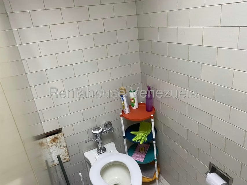Comercial (Oficina) en Venta en Parroquia La Candelaria, Distrito Metropolitano - 9