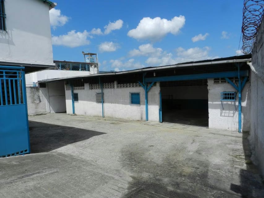 Comercial (Galpon - Deposito) en Venta en El Ingenio, Miranda - 2