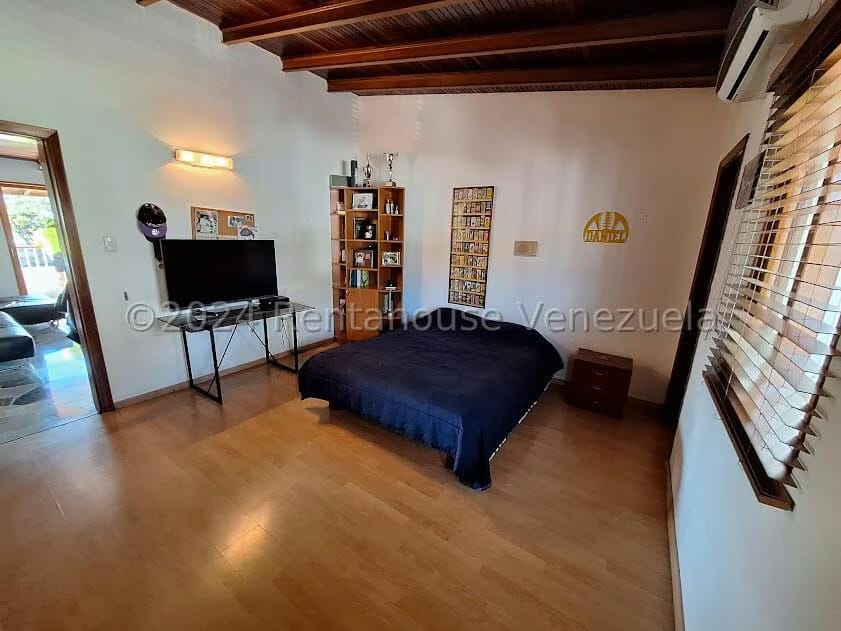 Casa (Multipes Niveles) en Venta en Cumbres de Curumo, Distrito Metropolitano - 30