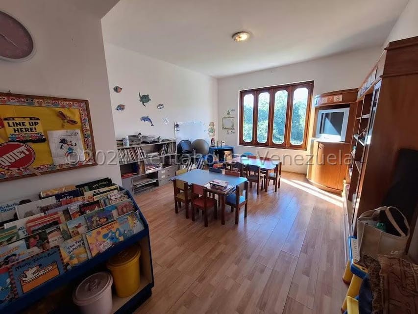 Casa (Multipes Niveles) en Venta en Cumbres de Curumo, Distrito Metropolitano - 43
