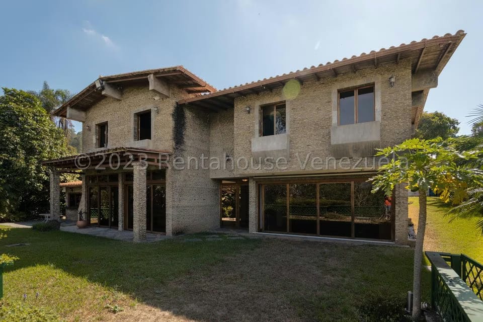 Casa (Multipes Niveles) en Venta en La Lagunita Country Club, Distrito Metropolitano