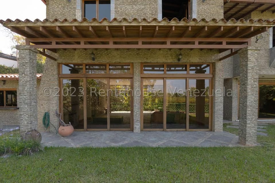 Casa (Multipes Niveles) en Venta en La Lagunita Country Club, Distrito Metropolitano - 3