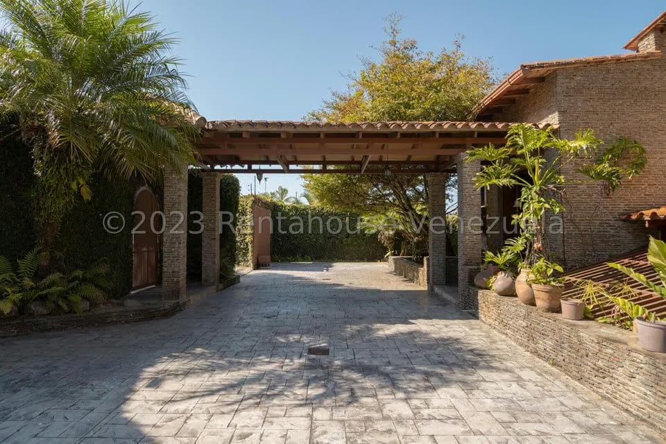 Casa (Multipes Niveles) en Venta en La Lagunita Country Club, Distrito Metropolitano - 38