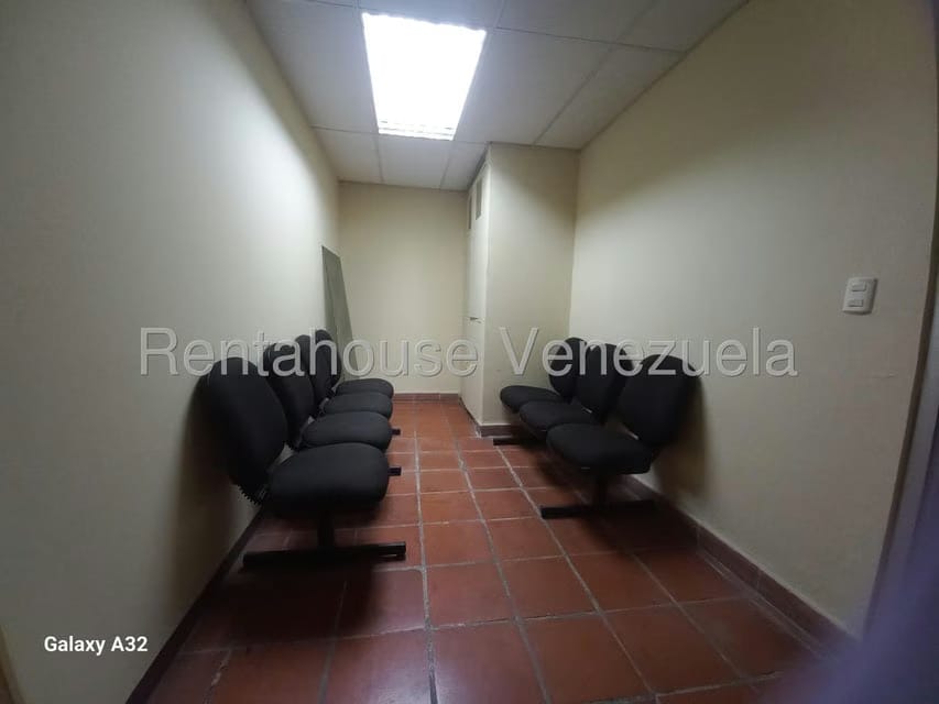 Comercial (Oficina) en Alquiler en Parroquia Catedral, Distrito Metropolitano - 4