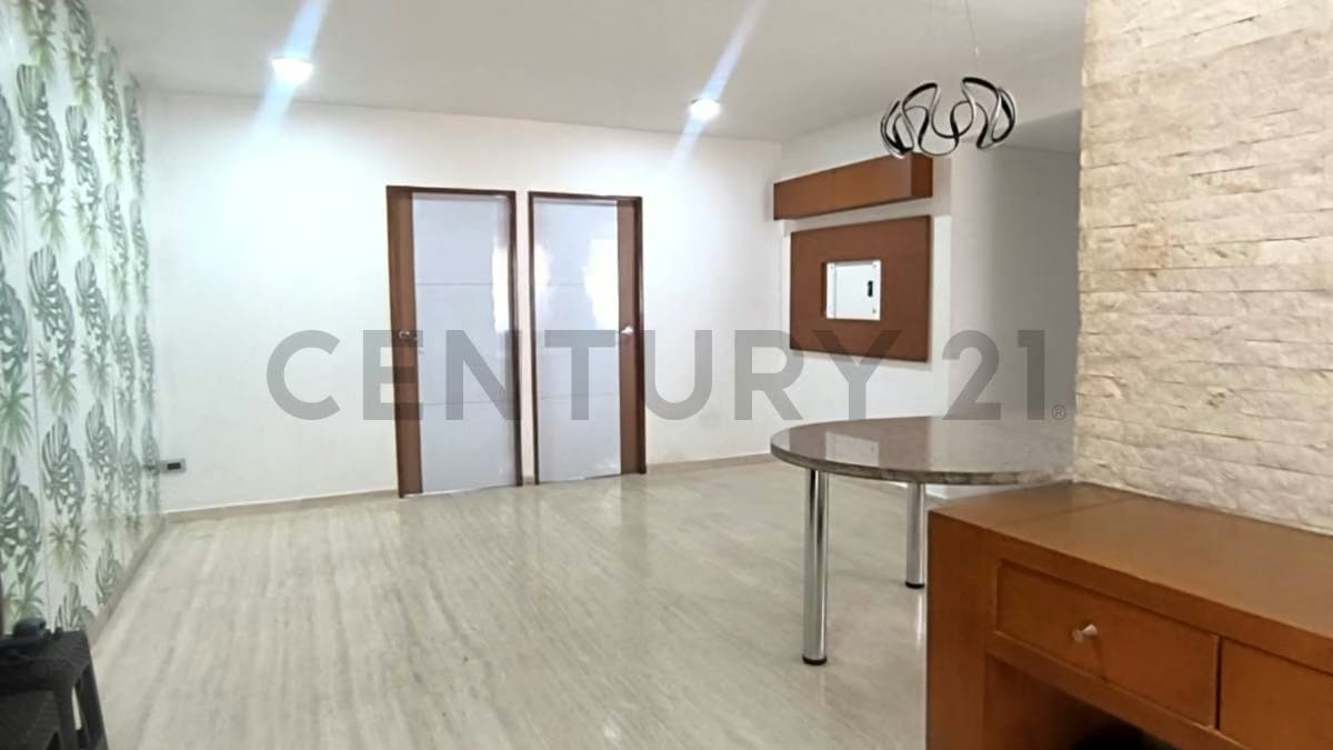 Venta de Apartamento Altamira Norte - 2