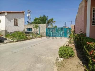 Casa en Venta Urbanización Las Marites Av. Juan Bautista Arismendi - 2
