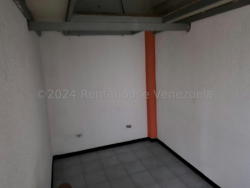 Comercial (Oficina) en Alquiler en Parroquia La Candelaria, Distrito Metropolitano - 3