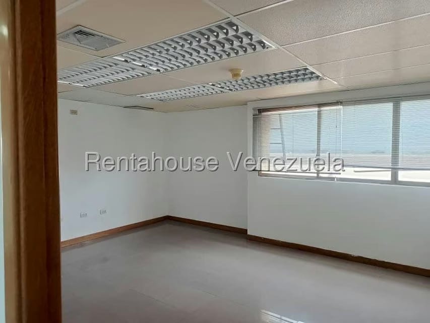 Comercial (Local Comercial) en Alquiler en 5 de Julio, Zulia - 13