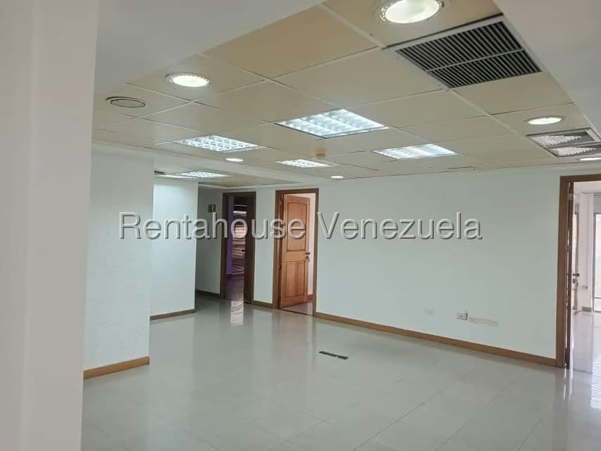 Comercial (Local Comercial) en Alquiler en 5 de Julio, Zulia - 3