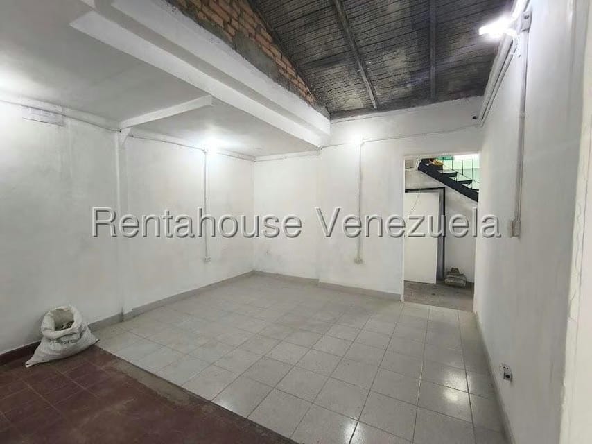 Casa (1 Nivel) en Venta en San Bernardino, Distrito Metropolitano - 11