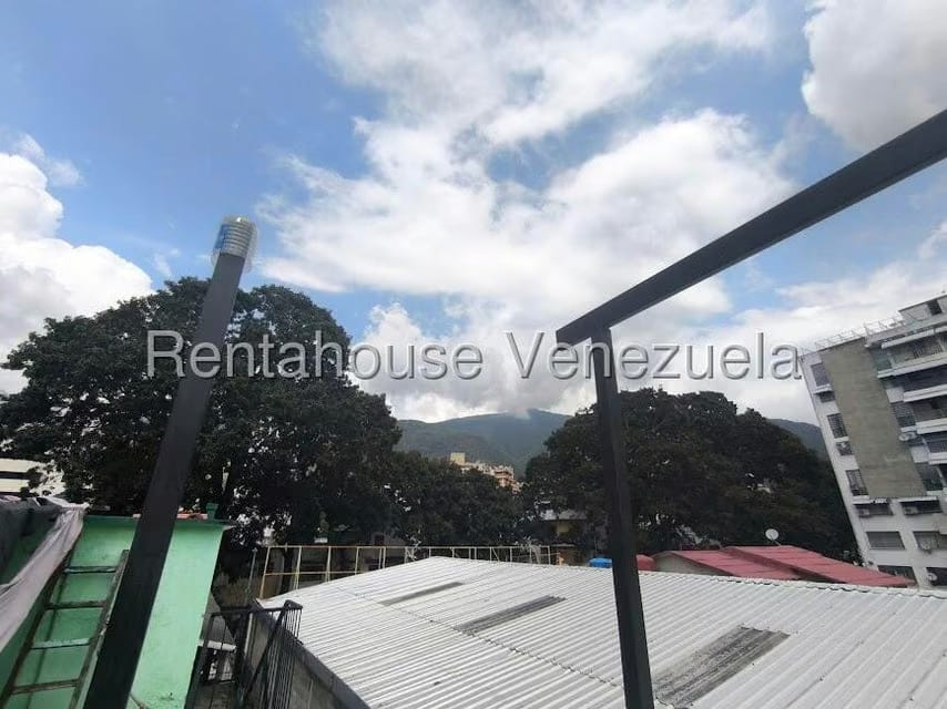 Casa (1 Nivel) en Venta en San Bernardino, Distrito Metropolitano - 18