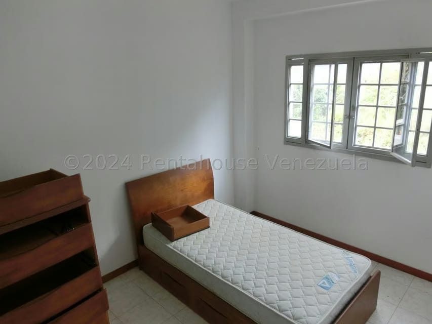 Casa (Multipes Niveles) en Venta en El Amarillo, Miranda - 13