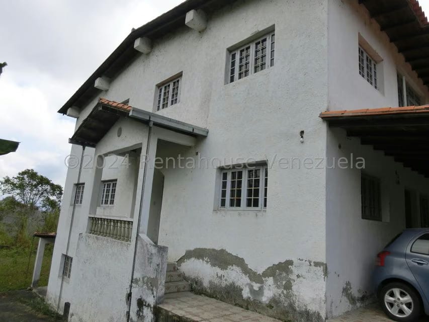 Casa (Multipes Niveles) en Venta en El Amarillo, Miranda - 27