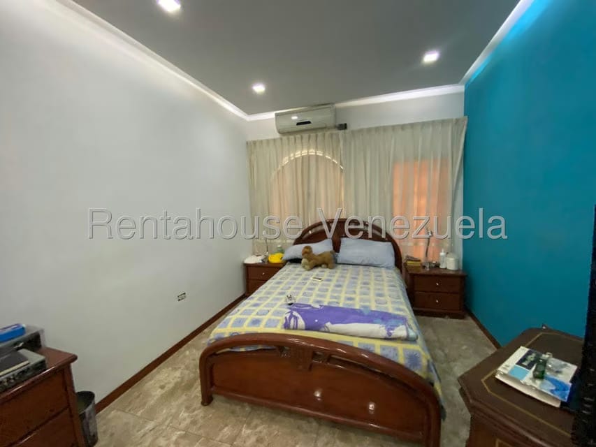 Casa (Multipes Niveles) en Venta en Santa Monica, Distrito Metropolitano - 19