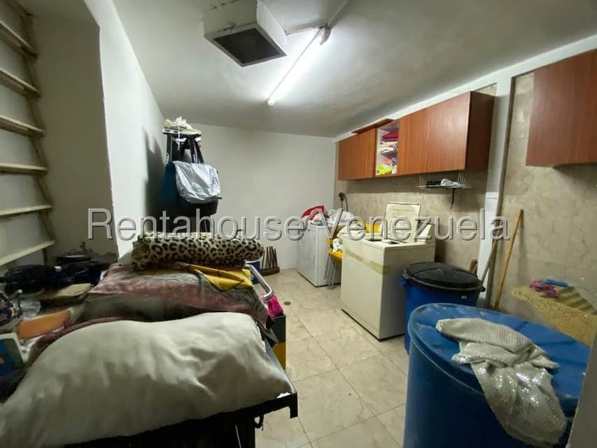 Casa (Multipes Niveles) en Venta en Santa Monica, Distrito Metropolitano - 36