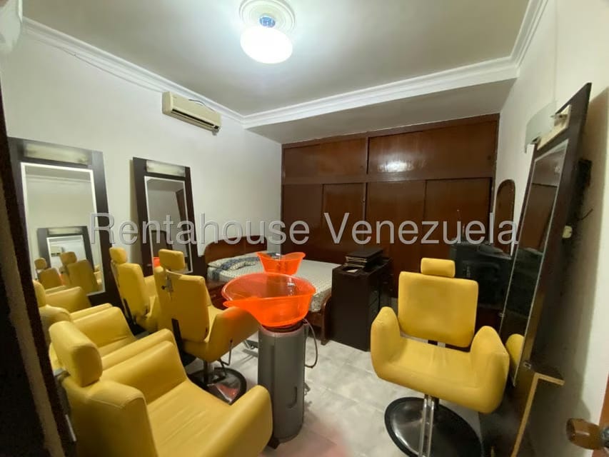 Casa (Multipes Niveles) en Venta en Santa Monica, Distrito Metropolitano - 37