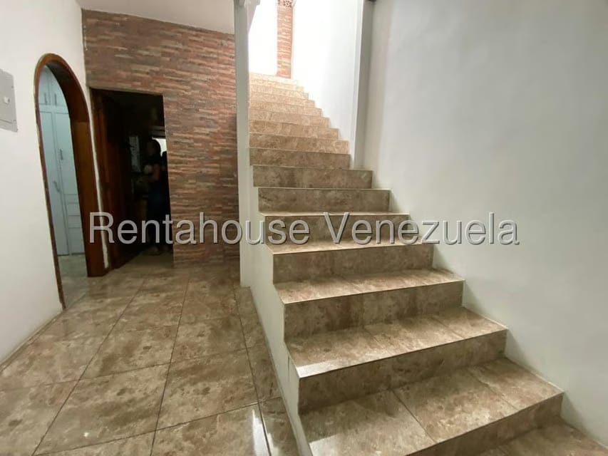 Casa (Multipes Niveles) en Venta en Santa Monica, Distrito Metropolitano - 52