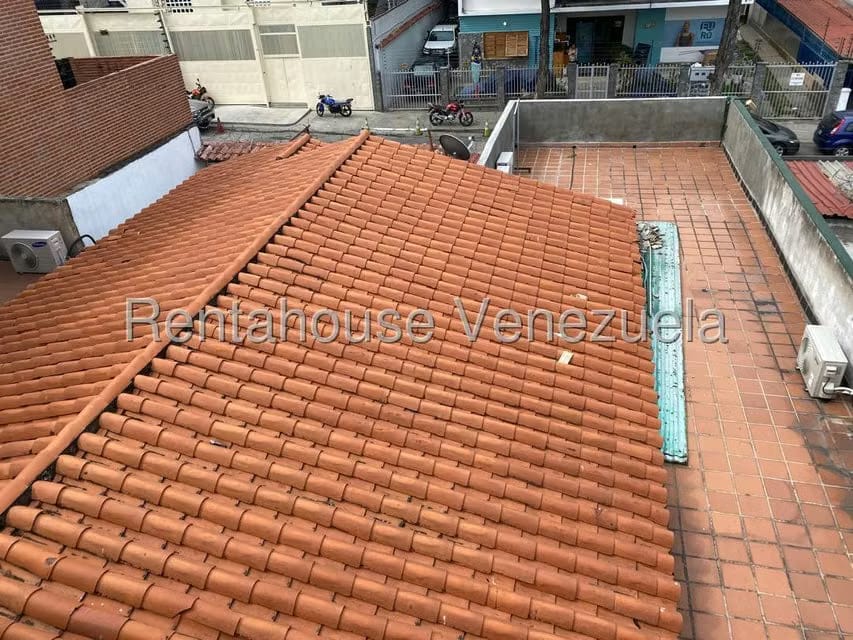 Casa (Multipes Niveles) en Venta en Santa Monica, Distrito Metropolitano - 56