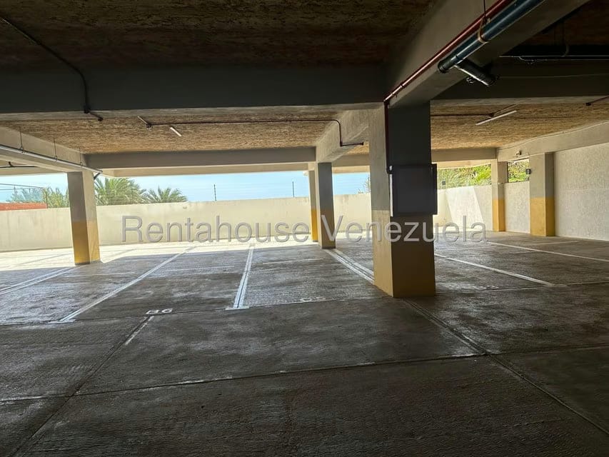 Apartamento (1 Nivel) en Venta en Playa Moreno, Nueva Esparta - 24