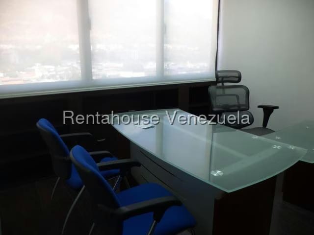 Comercial (Oficina) en Alquiler en Los Dos Caminos, Distrito Metropolitano - 7