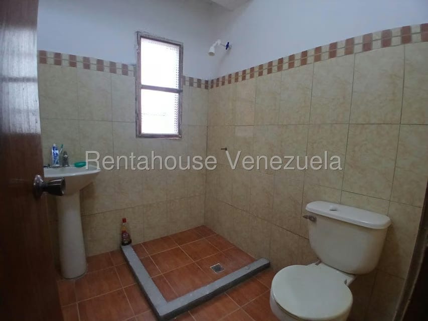 Townhouse (Duplex) en Venta en Avenida 34, Zulia - 8