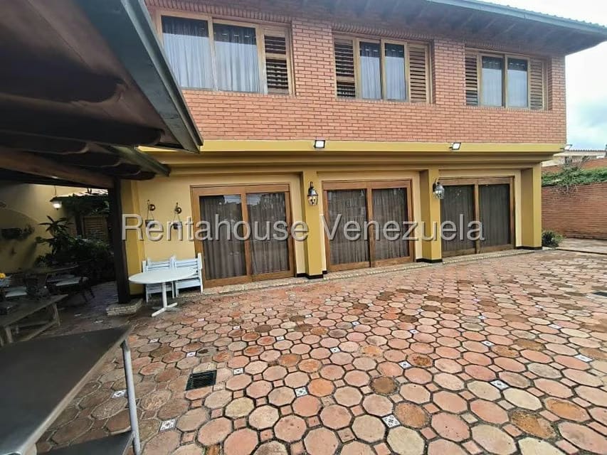 Casa (1 Nivel) en Venta en Lomas de La Lagunita, Distrito Metropolitano - 24