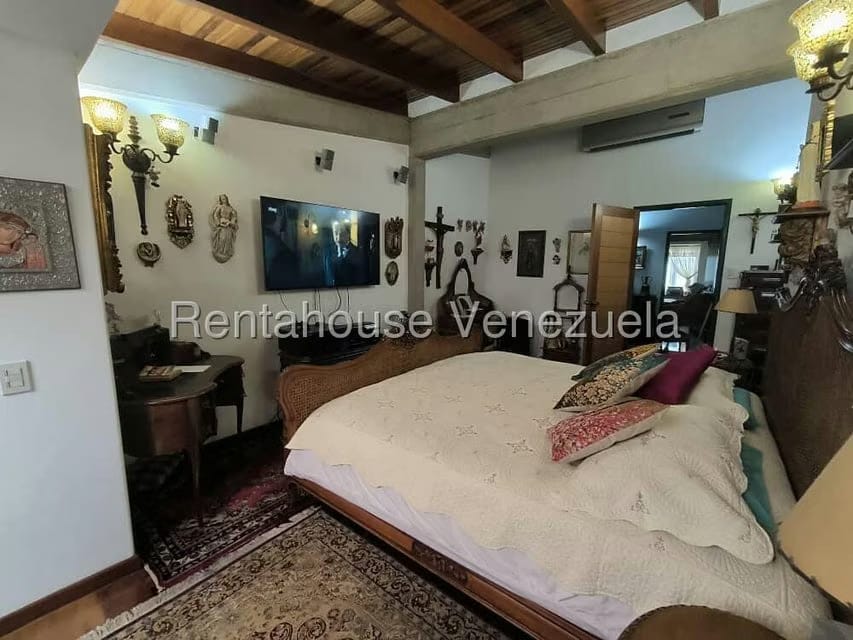 Casa (1 Nivel) en Venta en Lomas de La Lagunita, Distrito Metropolitano - 34
