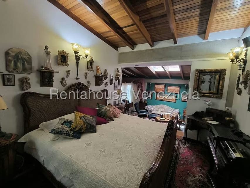 Casa (1 Nivel) en Venta en Lomas de La Lagunita, Distrito Metropolitano - 36