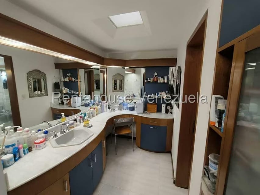 Casa (1 Nivel) en Venta en Lomas de La Lagunita, Distrito Metropolitano - 41