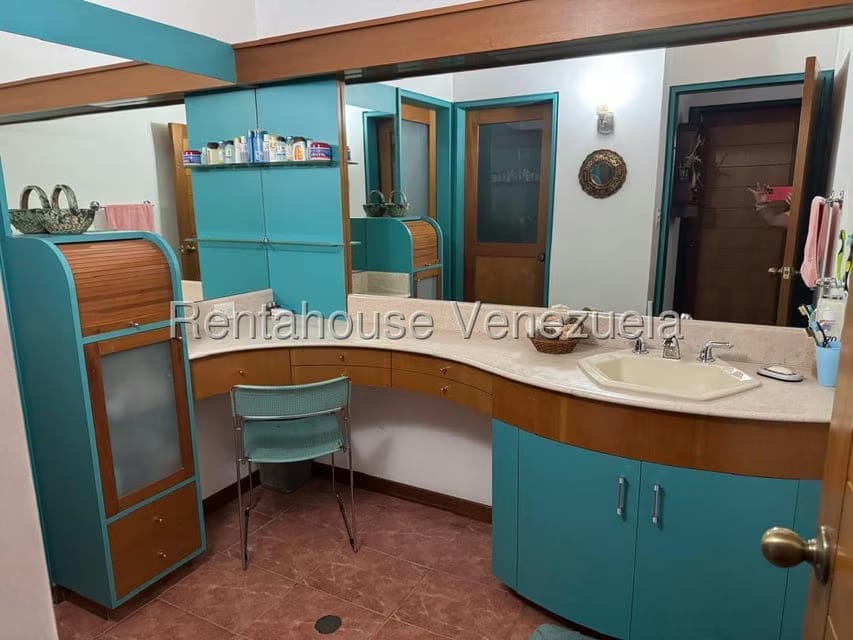 Casa (1 Nivel) en Venta en Lomas de La Lagunita, Distrito Metropolitano - 48
