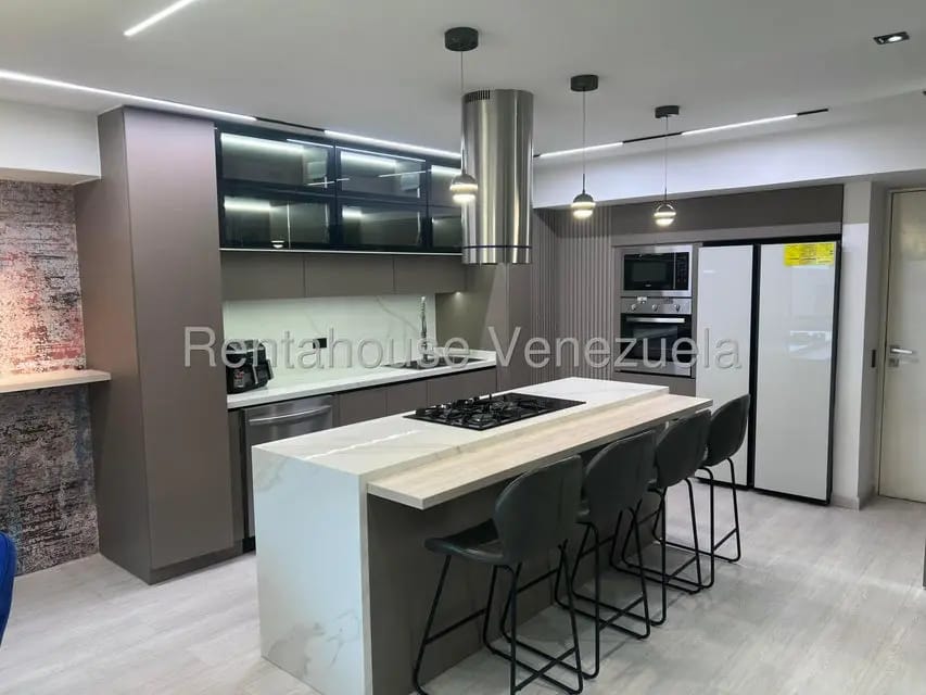 Apartamento (Penthouse) en Venta en La Florida, Distrito Metropolitano - 2