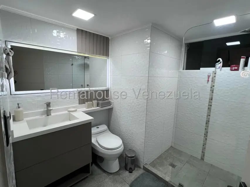 Apartamento (Penthouse) en Venta en La Florida, Distrito Metropolitano - 22