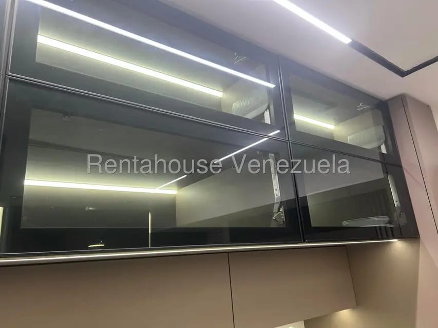 Apartamento (Penthouse) en Venta en La Florida, Distrito Metropolitano - 5